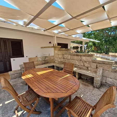 Le Βίλα Lido Marini